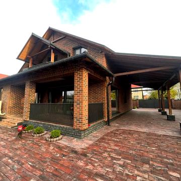 Сонячна вул.