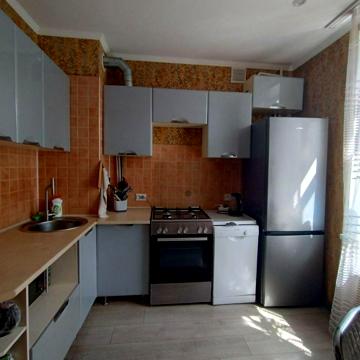Гагаріна, 51