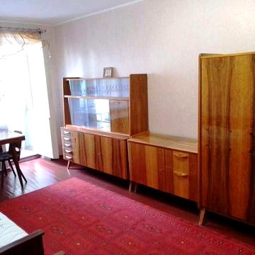 Продаеться однокімнатна квартира на Малому ринку.