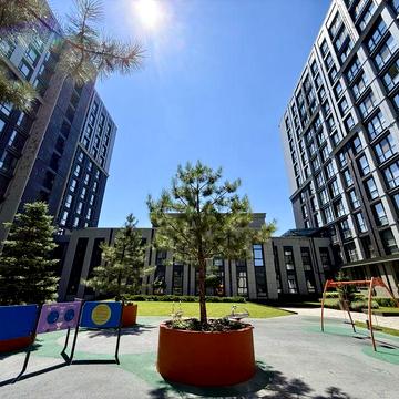 Світла 3-к квартира в ЖК Женева ЖК Женева