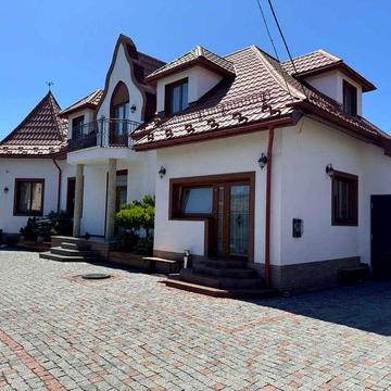 Продаж будинку VIP-класу, р-н приватних новобудов, у м. Дрогобич!