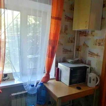 Тополева вул., 5