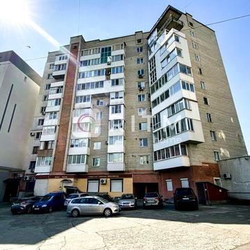 4-кімнатна квартира з дизайнерським ремонтом та панорамним краєвидом