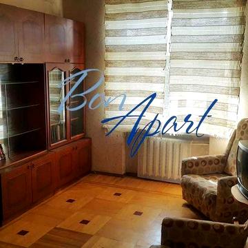 Без Комісії! Продам 1к. квар по вул. Межигірська 56 м. Т.Шевченка 1хв.