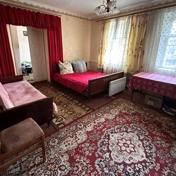 Продається частина будинку на Старому місті