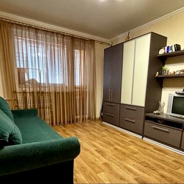 Гвардійців-Широнінців вул., 127