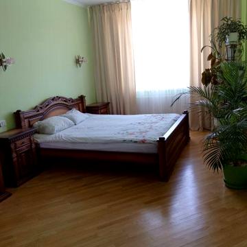 Здається 2 к. кв. від власника - на пр. Ч. Калини, біля парку