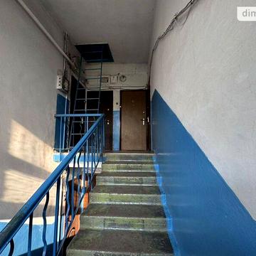 Продаж 3к Квартира Сінна вулиця