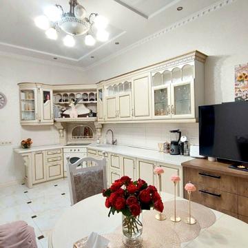 Юрія Кондратюка вул., 7