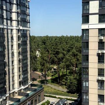 Трикімнатна в Центральному парку! Заселений будинок!