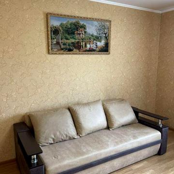 2к квартира на Зодчих, вільно можно з кішкою