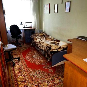 Продам 3-кімнатна квартира з меблями, технікою та автономним опаленням