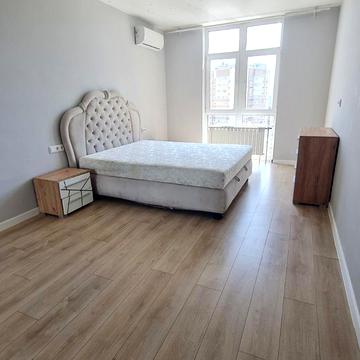 Микільсько-Слобідська вул., 10