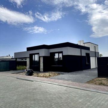 Продаж дизайнерського котеджу в котеджному містечку «SOHO».