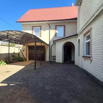 2 будинки  у «Золотому трикутнику»