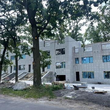 Києво-Мироцька вул., 123