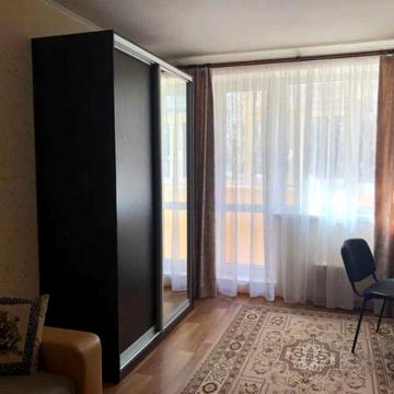 2кімн. квартира в оренду на Академіка Гнатюка