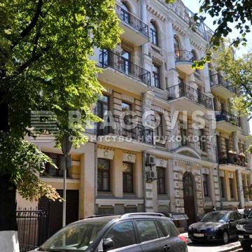Продаж видової квартири  Борисоглібська 16а