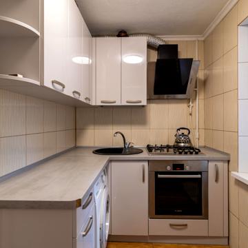 Маршала Рокосовського просп., 3