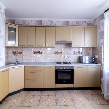 Юлії Здановської вул. (Ломоносова), 85