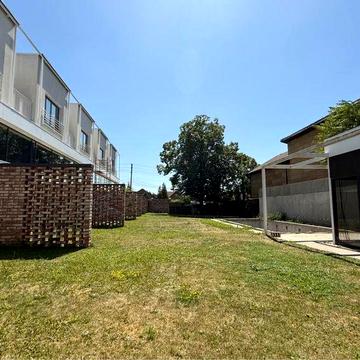 Продам таунхаус 190 кв.м. р-н ДИИТа, Нагорка, Гагарина