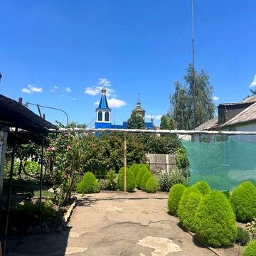 Будинок к/т Восход , червона лінія
