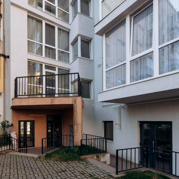 Південно-Кільцева вул., 5л