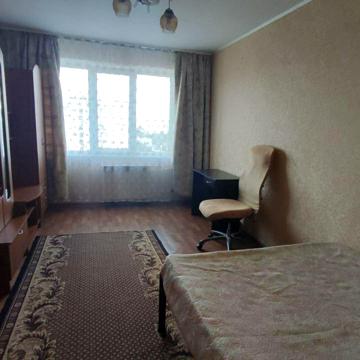 Леся Курбаса просп., 14
