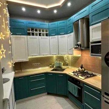 3 к. кв.  метро Палац Спотру пішки, бульвар Юрьєва