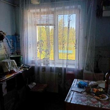 Квартира 3 кімнатна Клесів з додатковою територією та сараями все комф