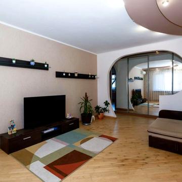 Продаж 3 кімнати квартири Шептицького, з ремонтом, меблі, техніка