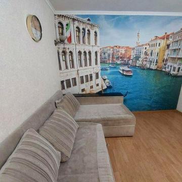 Продам 3-х кімнатну квартиру в Глухові.