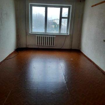 Продам 3-х кімнатну квартиру у центрі міста, Гостиннодвірська