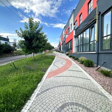 Квартира з ремонтом у чудовій локації