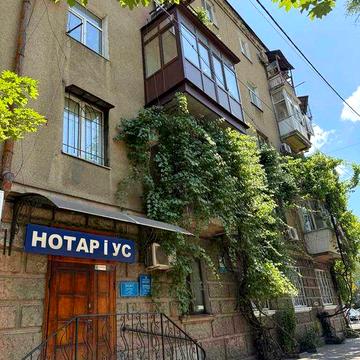 В продаже ШИКАРНАЯ 3-комнатная СТАЛИНКА в ЦЕНТРЕ. Редкое предложение!