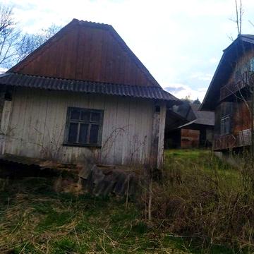 Будинок 2поверховий,біля лісу близько,чудова природа,поруч річка