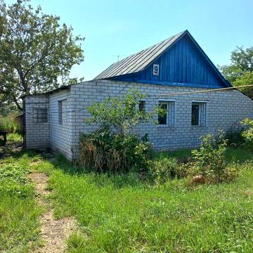Продам дом  в Люботине с газом и водой