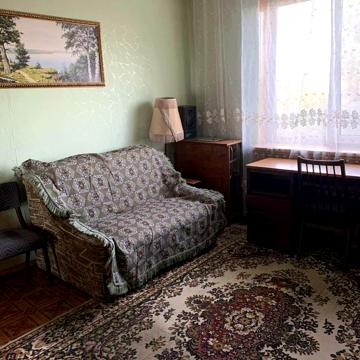 Академіка Корольова вул., 28