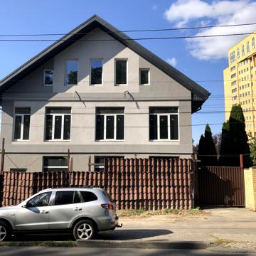 Полігонна вул. (Погребняка), 1