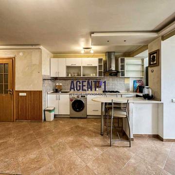 Машинобудівна вул., 27