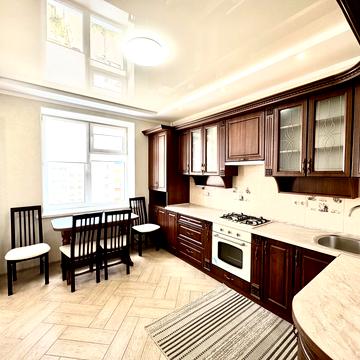 Озерна вул., 6/3