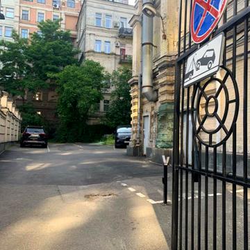 Євгена Чикаленка вул. (Пушкінська), 28