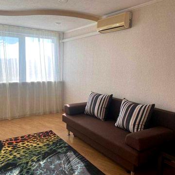 Оренда 1 к.,квартири, вул.Братиславська,24,м.Чернігівська