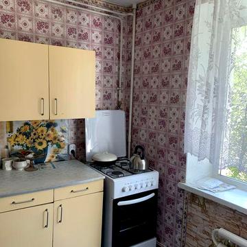 2-кімнатна квартира, вул. Київська, Коростень — 52 м²