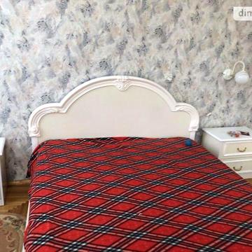 Довгострокова оренда 3к Квартира Листопадова вулиця