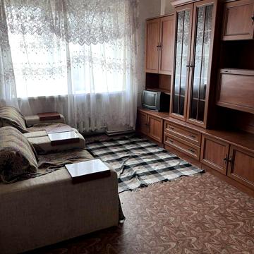 Олександра Поля просп. (Кірова), 121-Б