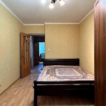 Здам 3-кімнатну квартиру в самому центрі з індивідуальним опаленням