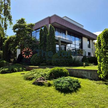 Ботанічна вул.