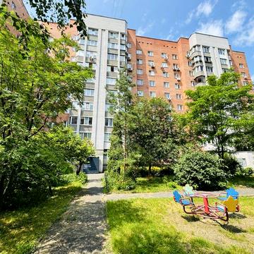 Трьхкімнатна квартира 80 кв.м. Вул. Теремківська 2 г