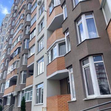 Тролейбусна вул., 3-Б